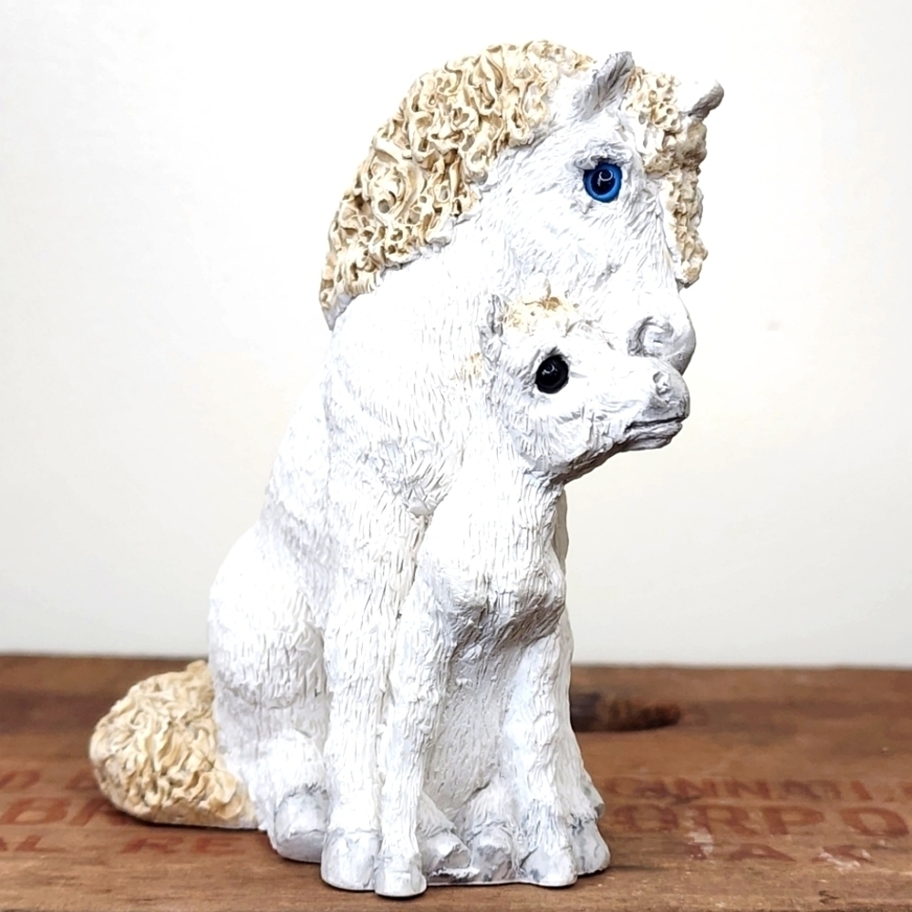 Vintage Stone Critter Unicorn 1992 United Design USA Figurine SC518 Mom Baby